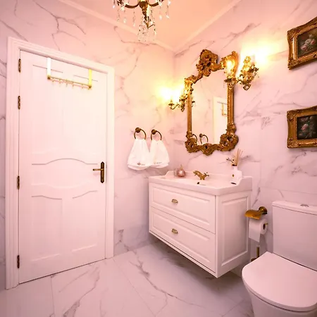 Sea View Luxury Penthouse, Saint Paul's Bay アパート セント・ポールズ・ベイ