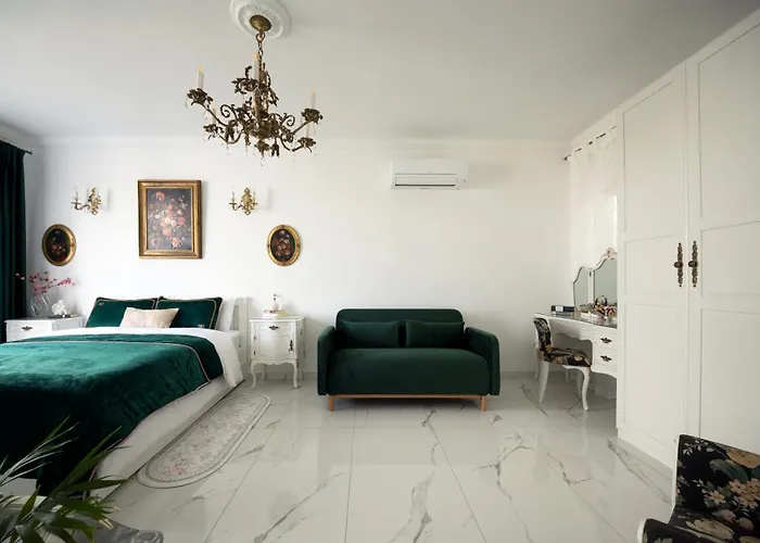 Sea View Luxury Penthouse, Saint Paul's Bay * セント・ポールズ・ベイ