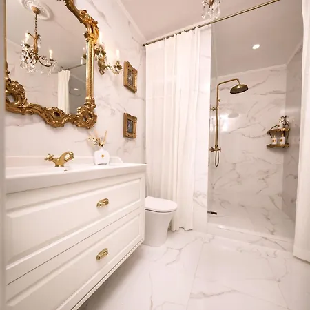 Sea View Luxury Penthouse, Saint Paul's Bay Сент-Полс-Бей