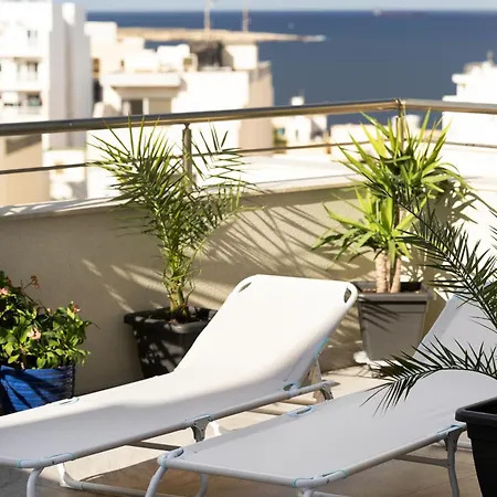 Sea View Luxury Penthouse, Saint Paul's Bay *