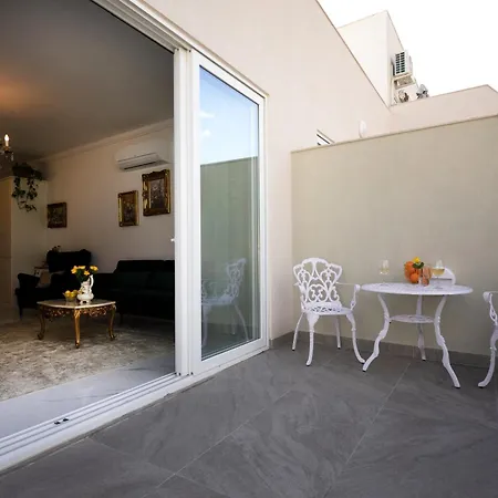 Boutique Penthouse With Private Terrace & Sea View * St. Paul's Bay