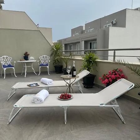 Sea View Luxury Boutique Penthouse St Pauls Bay شقة *