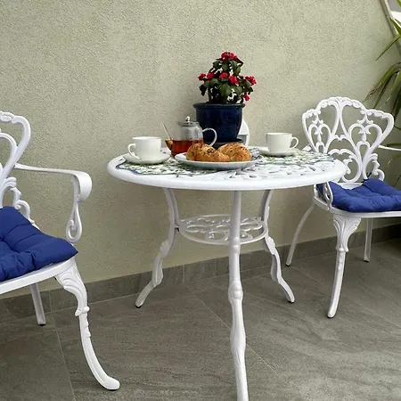 Apartment Boutique Penthouse With Private Terrace & Sea View