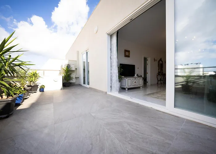 Apartment Sea View Luxury Penthouse, Saint Paul's Bay